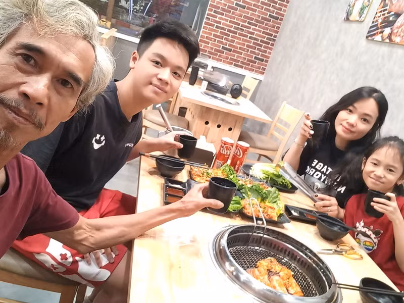 Vợ chồng Phú Đôn chưa từng cãi vã to tiếng hay nảy sinh mâu thuẫn. Cặp đôi hiện tại có hai người con chung.