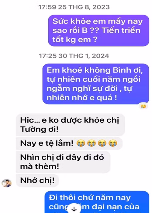 Cát Tường liên tục nhắn tin hỏi thăm Quý Bình khi anh bị bệnh. "Em không được khỏe chị Tường ơi, nay em tệ lắm. Nhìn chị đây đó mà thèm. Nhớ chị", Quý Bình trả lời đàn chị trong một tin nhắn. Ảnh: FB Cát Tường.