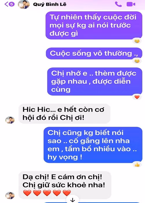 "Từ khi em không diễn được nữa chị chưa tìm được một kép nam nào có thể tung hứng cùng chị trên sân khấu mà ăn ý và tuyệt vời như em. Mãi nhớ đến em! Em an nghỉ nha, em mệt rồi!”, nữ MC nhắn nhủ Quý Bình. Ảnh: FB Cát Tường.