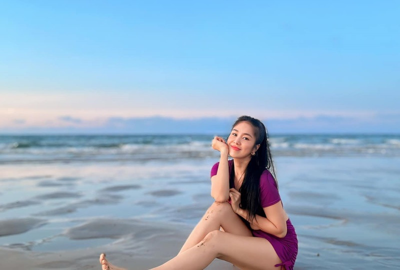 Lê Phương lần hiếm hoi diện trang phục áo tắm. Ảnh: FB Lê Phương.