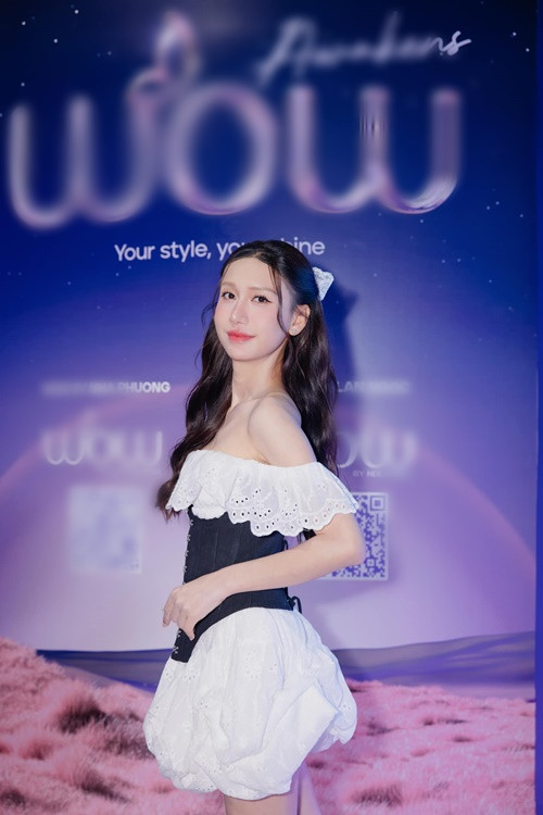 Giọng ca sinh năm 1988 ngày càng thăng hạng nhan sắc, gu ăn mặc.