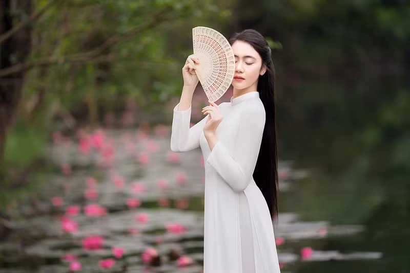 Việc thi nhan sắc không chỉ giúp Mỹ Dung phát triển bản thân mà còn bổ sung các kỹ năng quan trọng như giao tiếp, tự tin và khả năng xử lý tình huống.