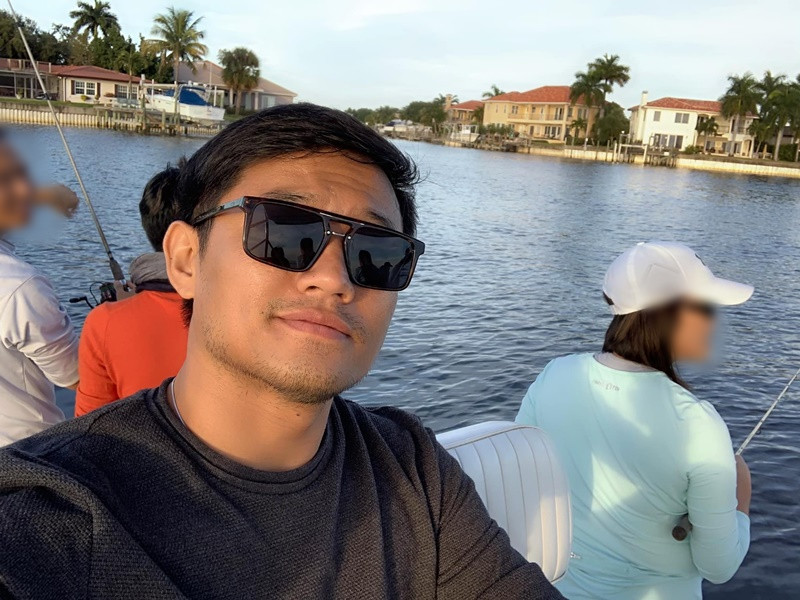 Năm 18 tuổi, Quý Bình tham gia lực lượng biên phòng, đóng ở huyện Cần Giờ, TPHCM, sau đó lại bén duyên với nghệ thuật. Ước nguyện của nam diễn viên là có thể được trở về với nơi gắn với tuổi trẻ, thanh xuân của mình. Ảnh: Tiền Phong.