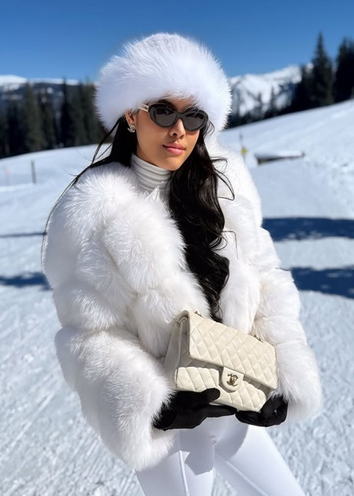 Á hậu Thể thao Lê Phương Thảo còn là một "tay chơi" hàng hiệu.