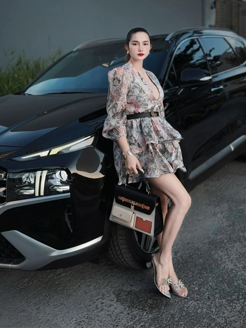 Vợ Khánh Đơn có cuộc sống sang chảnh ở tuổi 30.