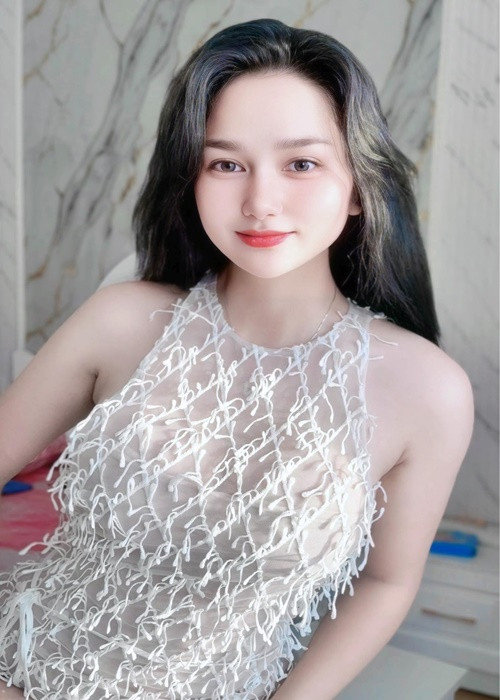 Huỳnh Như không ít lần khoe được Khánh Đơn chiều chuộng.