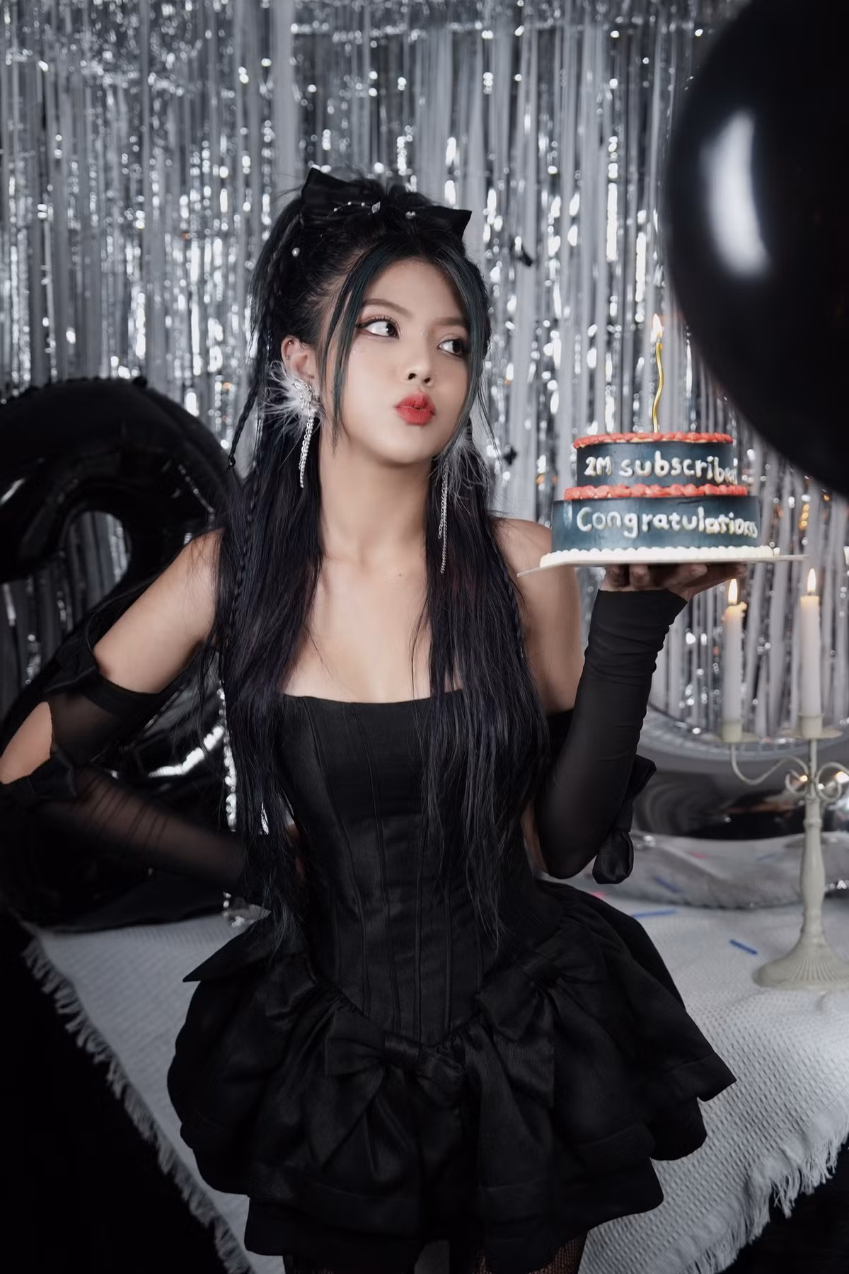 Kênh TikTok của cô đang có 11,5 triệu người theo dõi và 259 triệu lượt thả tim.