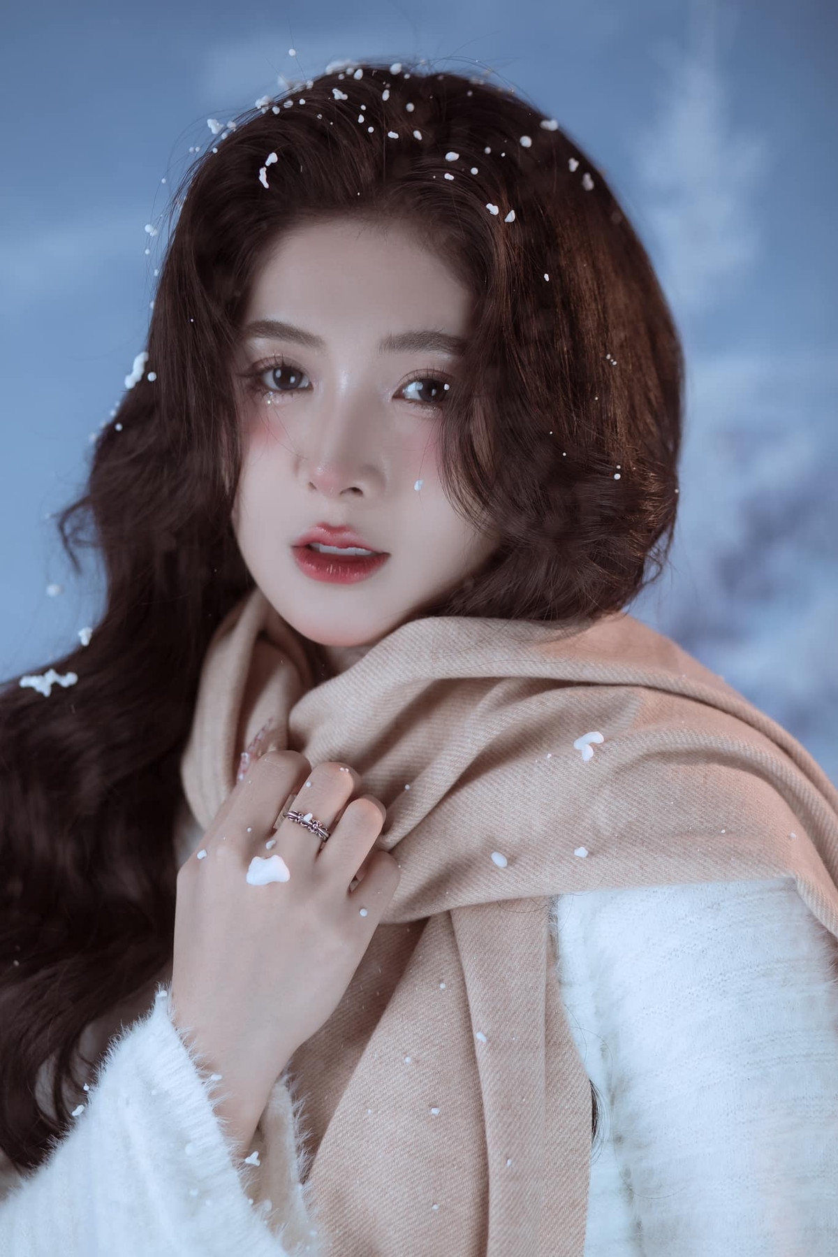 Cô được mọi người quan tâm và theo dõi rất nhiều. Dù có chuyển sang mạng xã hội TikTok hay có như thế nào đi nữa, cô vẫn được yêu mến không kém. Hiện kênh TikTok của đang có 5,1 triệu người theo dõi và 118 triệu lượt thích. Ảnh: FBNV