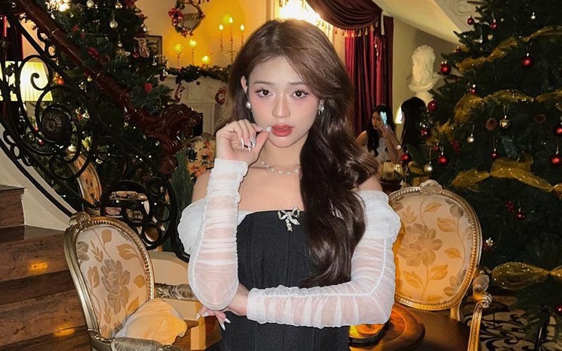 Hot girl Biên Hòa xinh tươi mơn mởn và tràn đầy sức sống.