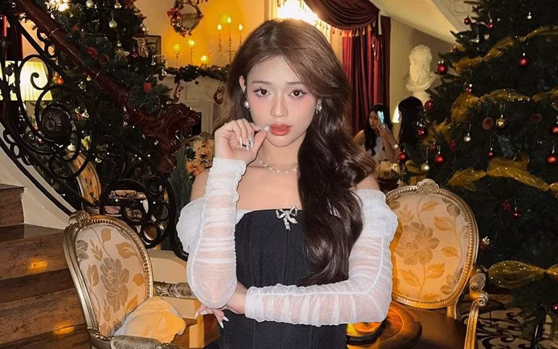 Hot girl Biên Hòa xinh tươi mơn mởn và tràn đầy sức sống.