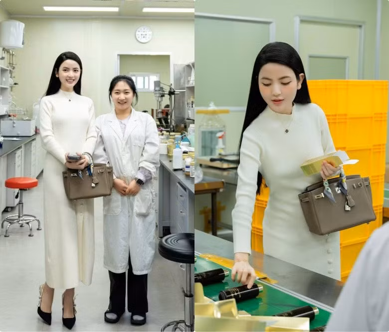 Chiếc túi xách hàng hiệu đi theo cô tới muôn nơi là có thật.