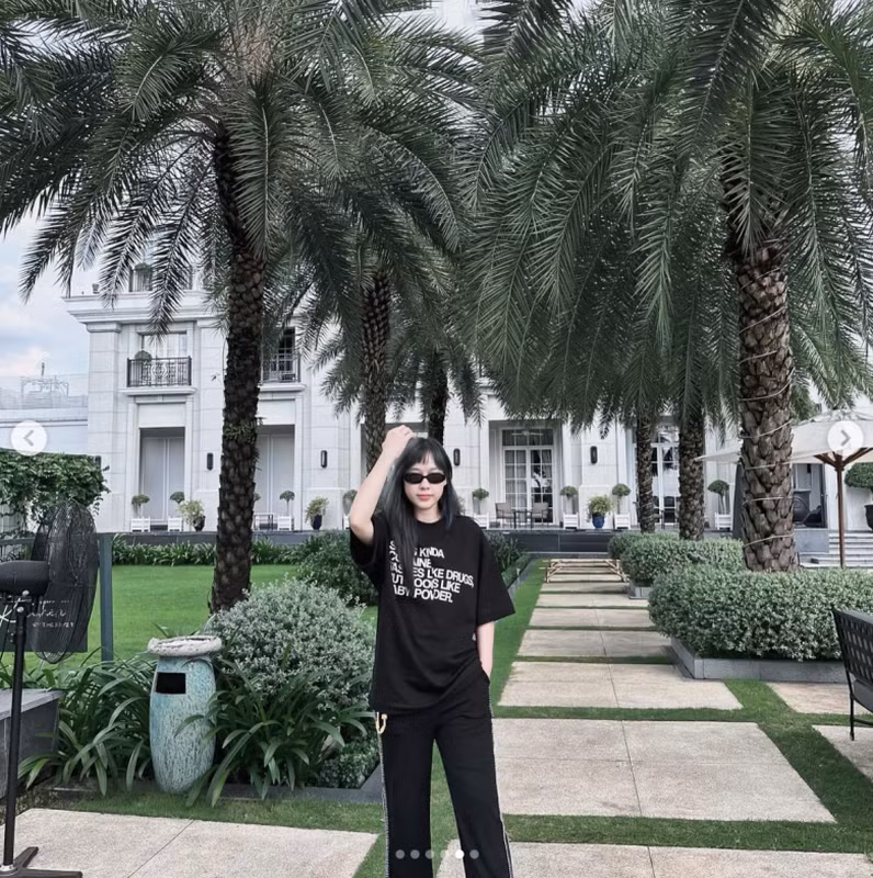 Không còn làm việc ở VTV, cựu BTV Hà My luôn bận rộn với công việc riêng và chăm sóc con cái.