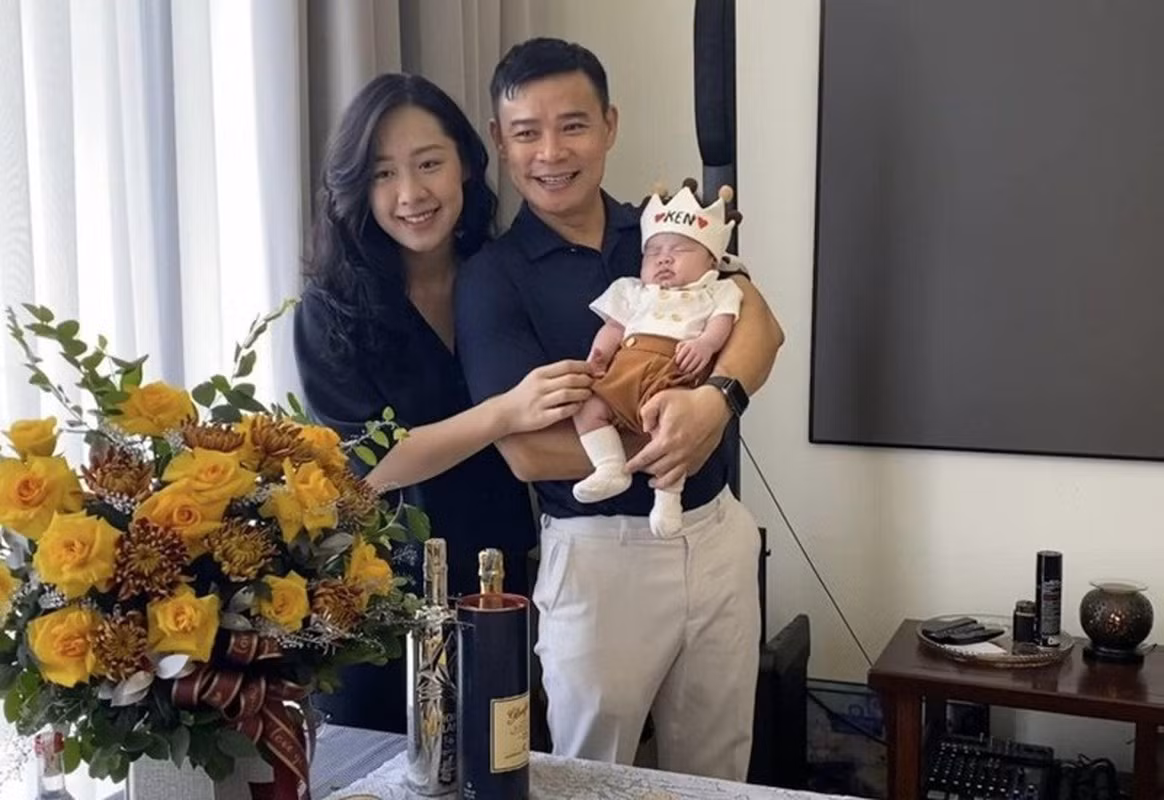 So sánh hình ảnh hiện tại và trước khi lấy chồng, không khó để thấy được dù đã làm mẹ một con, Hà My vẫn ngày càng trẻ trung đáng ngưỡng mộ.