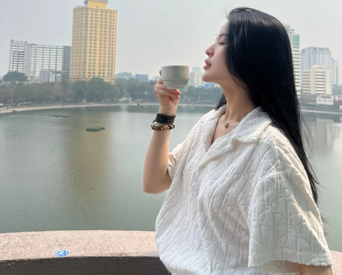 Cô nàng cũng là một trong những người livestream bán hàng nổi tiếng trên nền tảng TikTok.