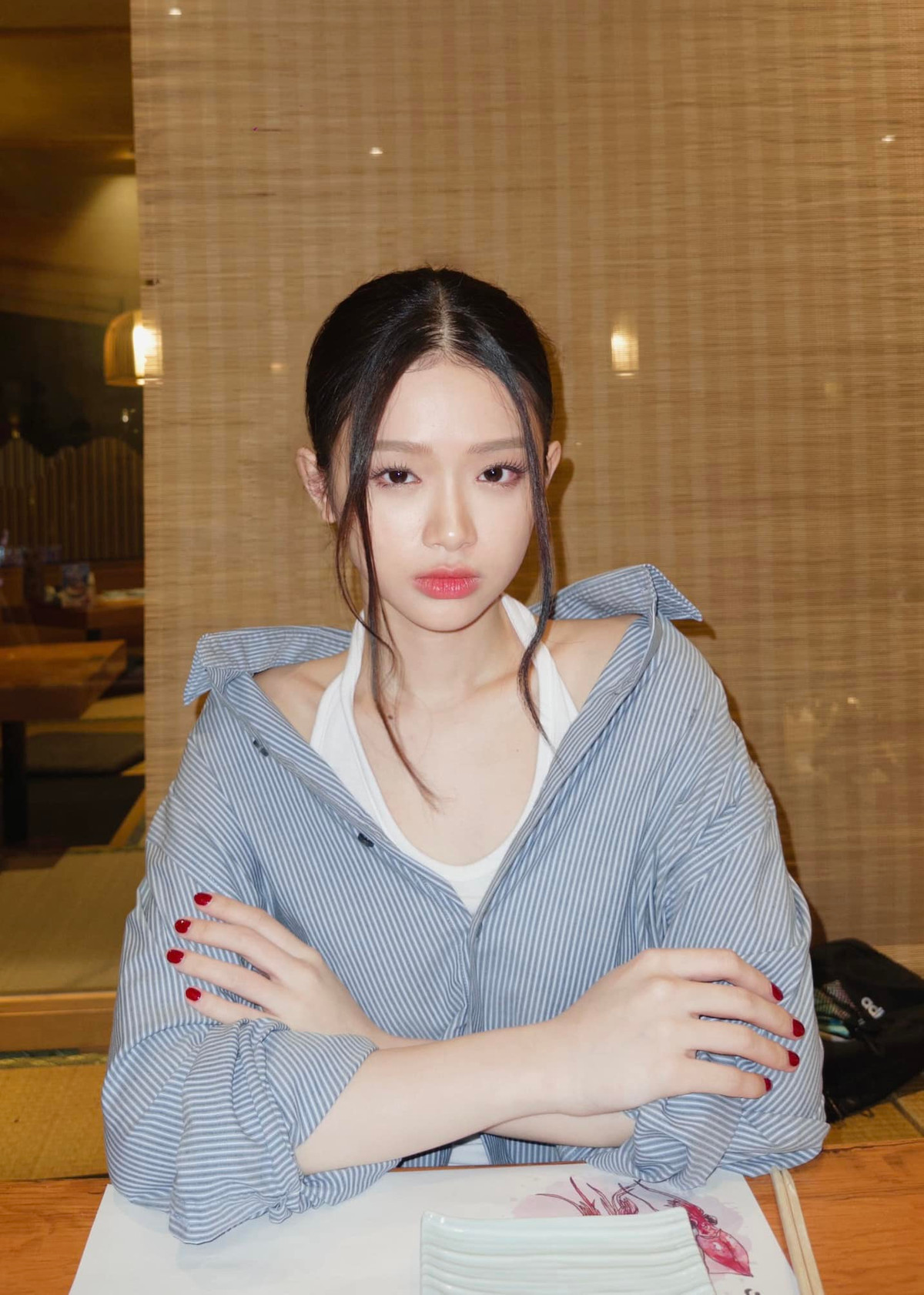 Trên các trang mạng xã hội của mình, người đẹp có được hàng triệu người theo dõi, lượng tương tác trung bình mỗi bài viết đạt con số ấn tượng.