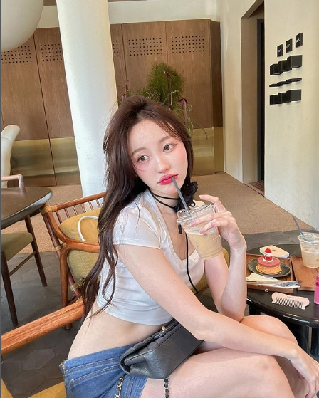 Được biết, Pim là người mẫu diễn viên đình đám truyền hình được nhiều người Thái yêu mến.