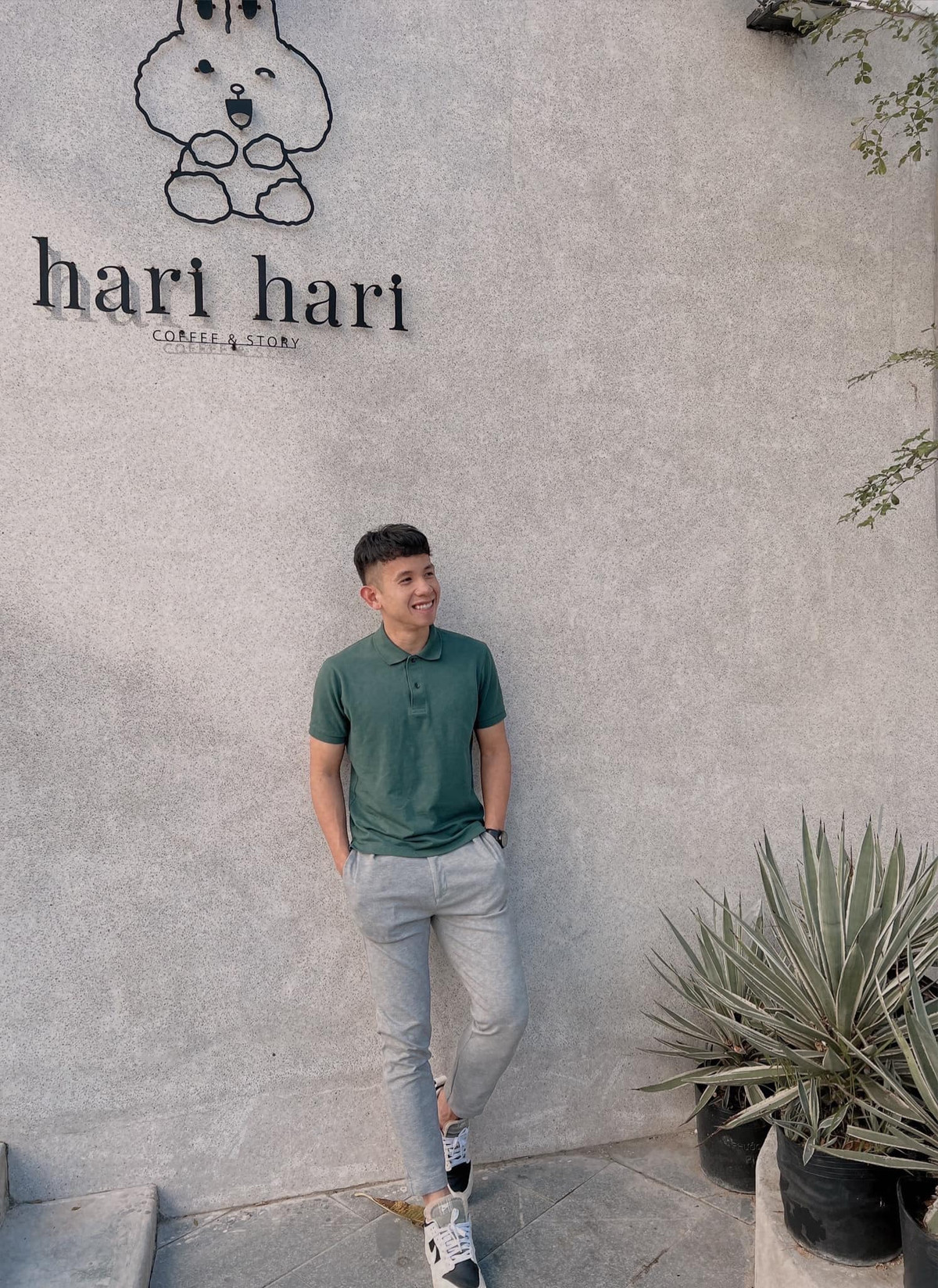 Hiện tại người hâm mộ vẫn đang mong ngóng một đám cưới không xa của chàng cầu thủ này. Ảnh: Tổng hợp