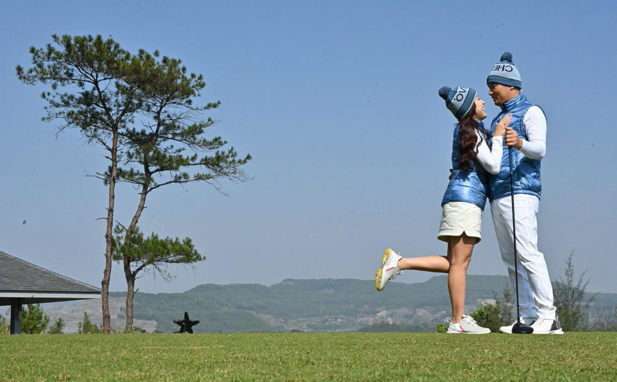 Không chỉ chụp ảnh trên sân golf, Thanh Vân Hugo còn chụp ở nhiều nơi khác và bộ ảnh nào cũng tuyệt đẹp.