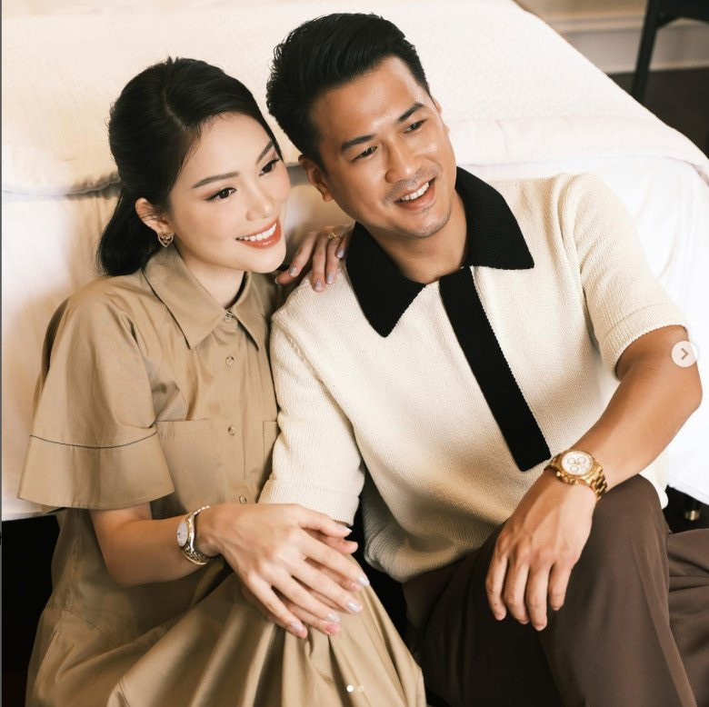 Mới đây, thông tin Linh Rin hạ sinh con đầu lòng thành công thu hút sự chú ý. Theo đó, bé gái có tên là Caroline Nguyễn, và tên thân mật là Cà Rốt.