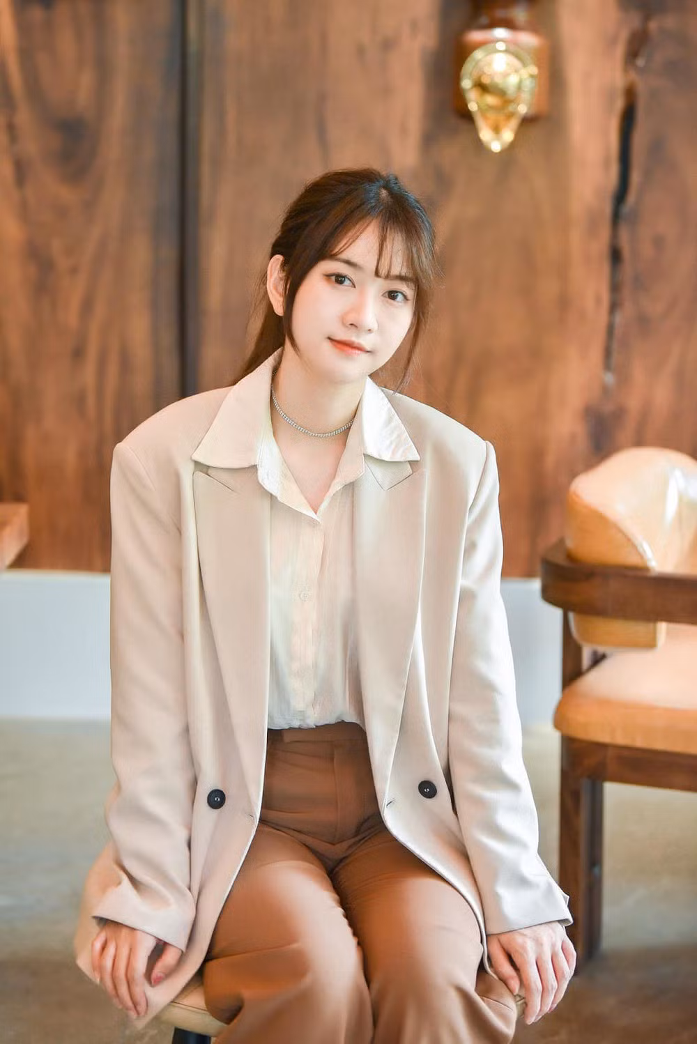 Trước khi trở thành MC, Lê Bống từng gây nhiều ý kiến trái chiều vì phong cách phóng khoáng, ít người dám thử.