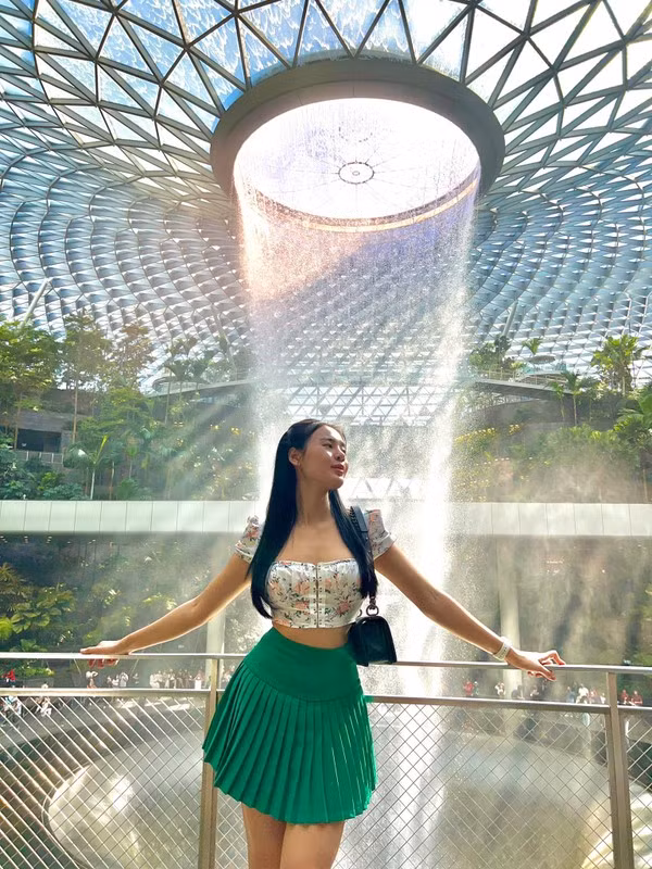 Ngoài là một HLV gym, chia sẻ bí quyết tập luyện để có thân hình đẹp cho mọi người, Phương Trang còn thành công trong lĩnh vực kinh doanh thời trang thể thao.