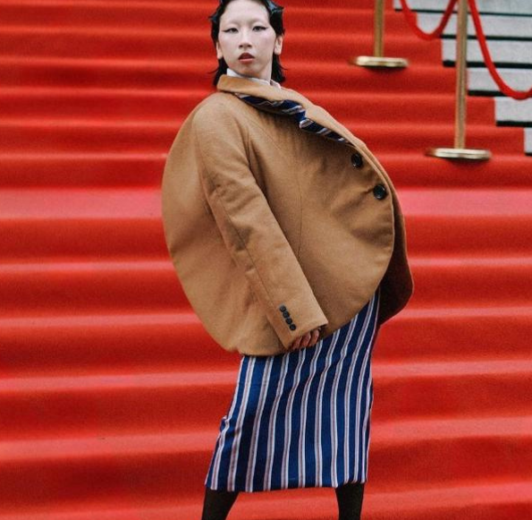 Cách đây hơn 8 năm, Trang Hý (Lê Ngọc Minh Trang - SN 1997) là một hiện tượng trên MXH nhờ các video cover với phong cách hài hước, vui vẻ.