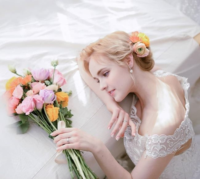 Sasha Song đang là người mẫu, thu hút lượng fan đông đảo ở Hàn Quốc.