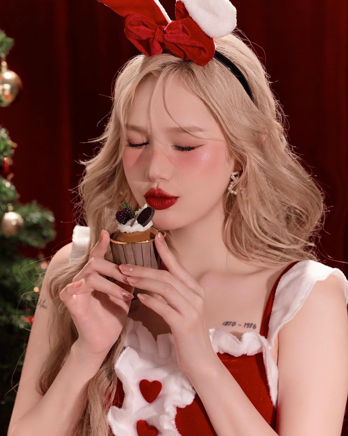 Mặc dù xinh đẹp, khiến bao người xao xuyến, thế nhưng không thể phủ nhận rằng vợ Xemesis đã tăng cân hơn trước với gương mặt đầy đặn hơn. Nhiều cư dân mạng cũng thừa nhận yêu thích hình ảnh hiện tại của cô nàng.