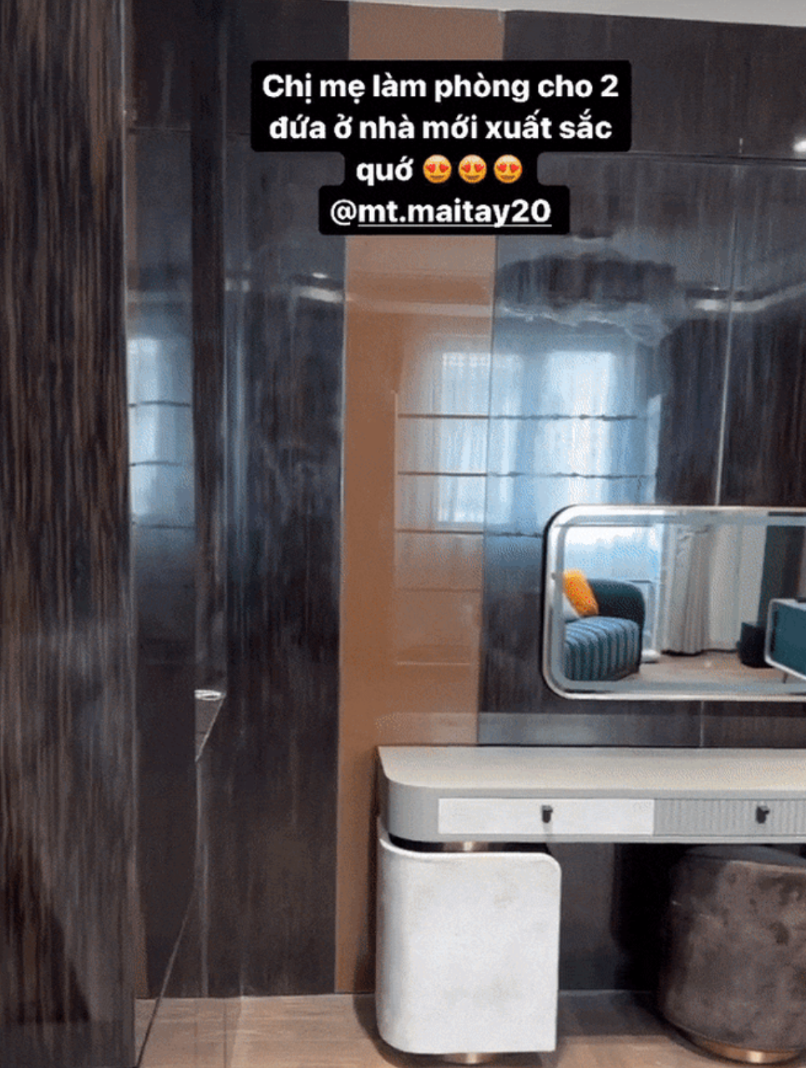 Hồi tháng 4/2023 vừa qua, Mai Tây còn tiết lộ thêm quà khủng mà mẹ Đình Khang tặng cho cặp đôi là một căn nhà rộng thênh thang.