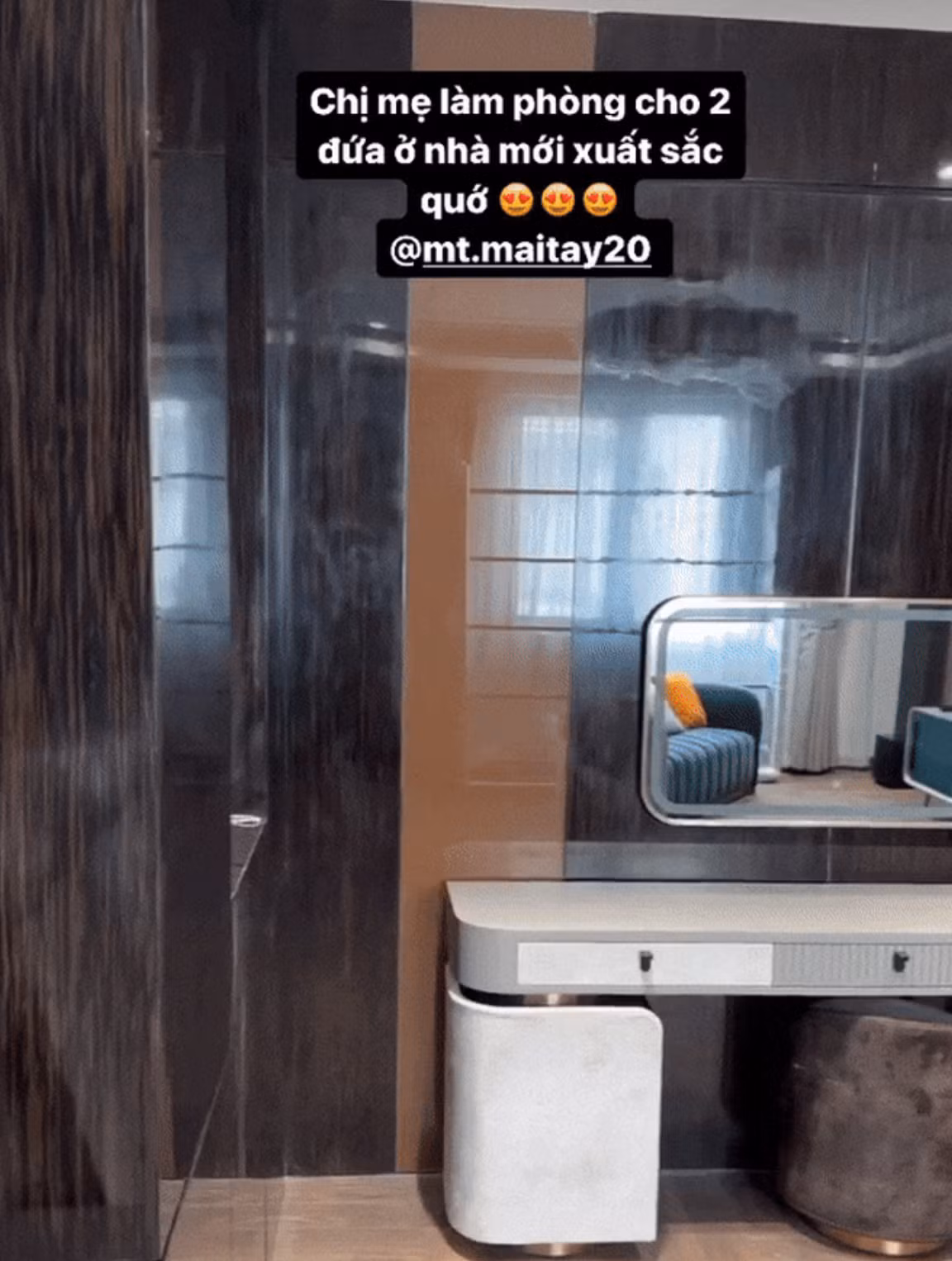 Hồi tháng 4/2023 vừa qua, Mai Tây còn tiết lộ thêm quà khủng mà mẹ Đình Khang tặng cho cặp đôi là một căn nhà rộng thênh thang.