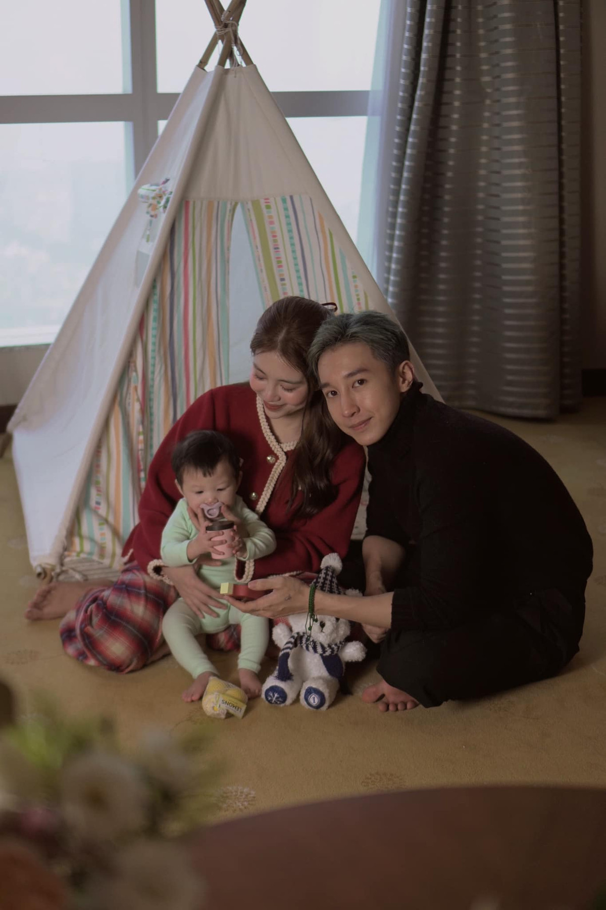 Cô nhận về nhiều lời khen khi nhanh chóng lấy lại vóc dáng mảnh mai.