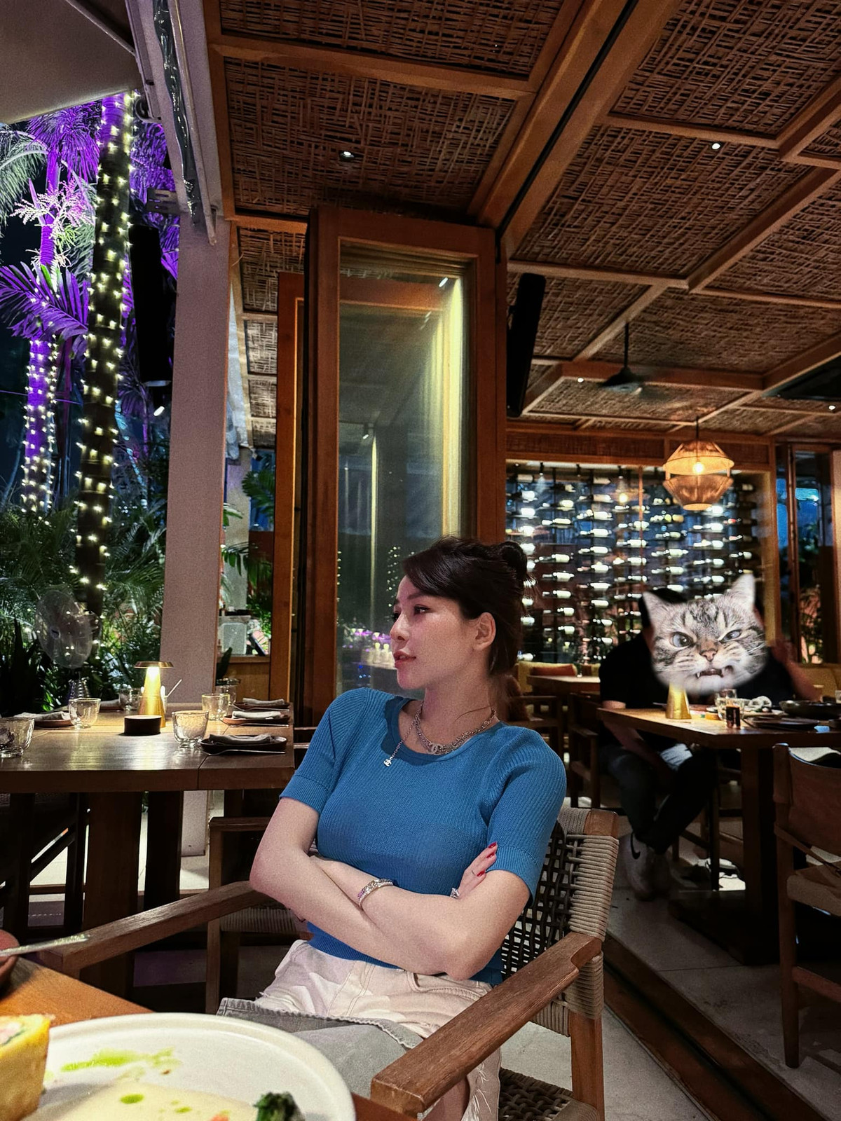 Tham dự những sự kiện với người thân, bạn bè, Trâm Anh cũng thường xuất hiện giản dị.