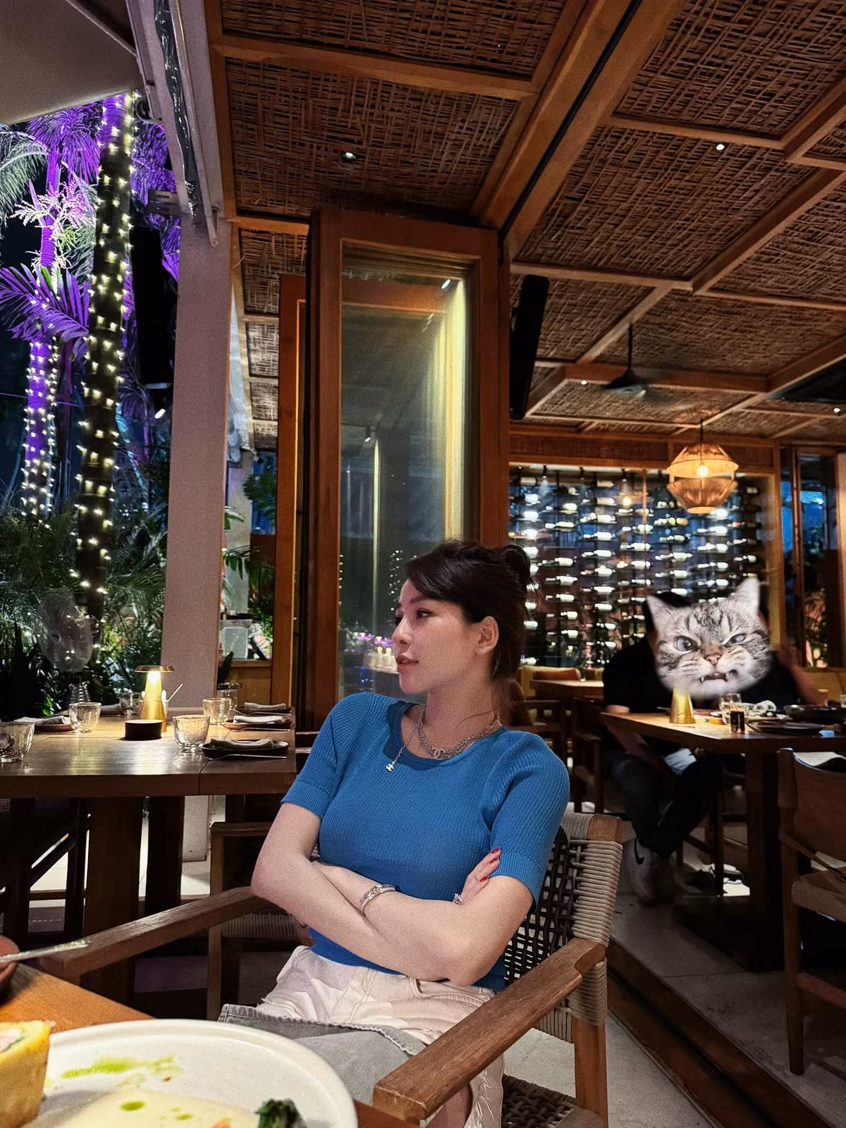 Tham dự những sự kiện với người thân, bạn bè, Trâm Anh cũng thường xuất hiện giản dị.