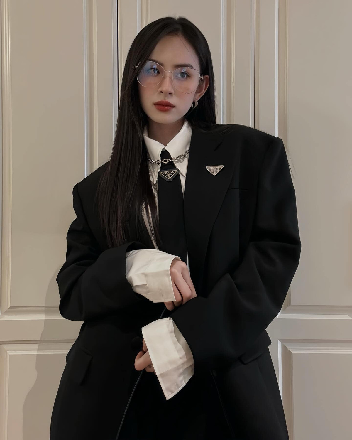 Cô được mệnh danh là gương mặt xứng danh mỹ nhân và có thể thi hoa hậu nếu như chiều cao và tỷ lệ hình thể đạt chuẩn.