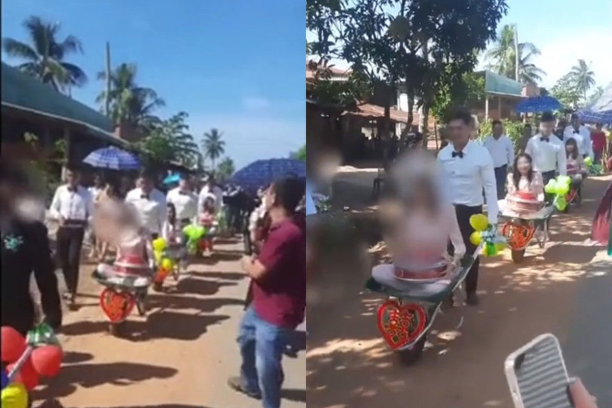 Nếu thời tiết thuận lợi thì không sao, thế nhưng nếu mưa hay nắng thì đi xe rùa khá bất tiện cho đoàn.