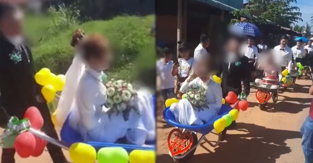 Có thể thấy, những chiếc xe rùa dùng để rước dâu trong đám cưới này được trang trí bằng việc dán chữ song hỷ màu đỏ và đính kèm vô số bong bóng nhiều màu sắc.