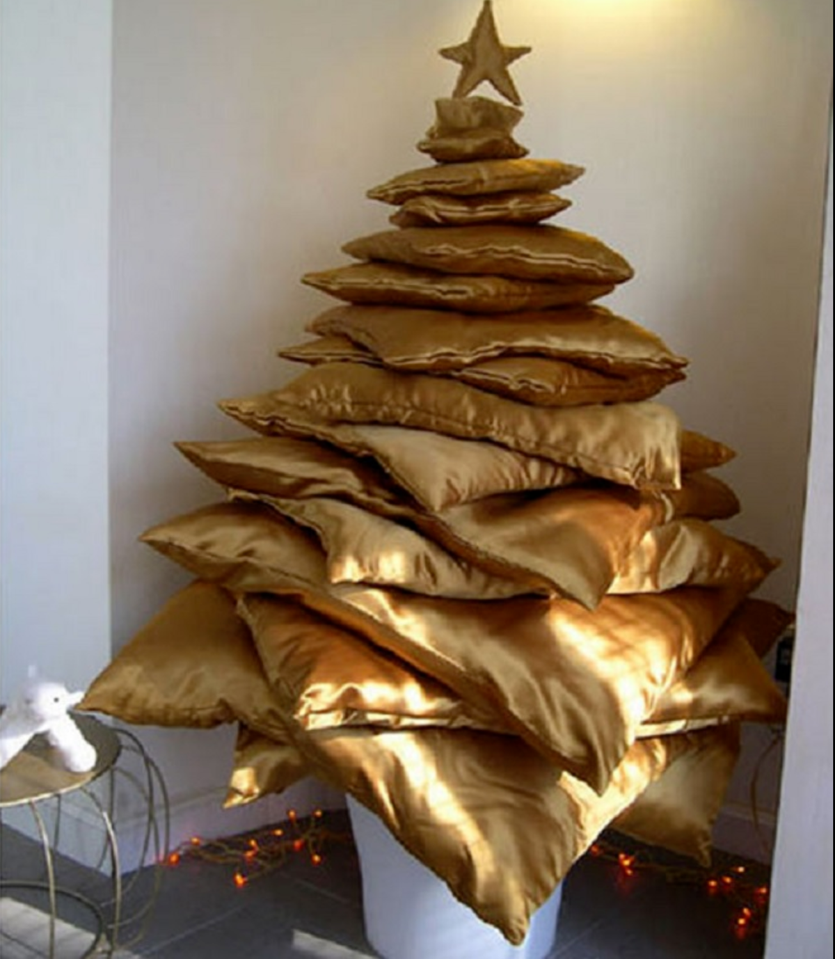 Cũng là một sáng tạo độc đáo kiểu "cái khó ló cái khôn" trong mùa Giáng sinh.