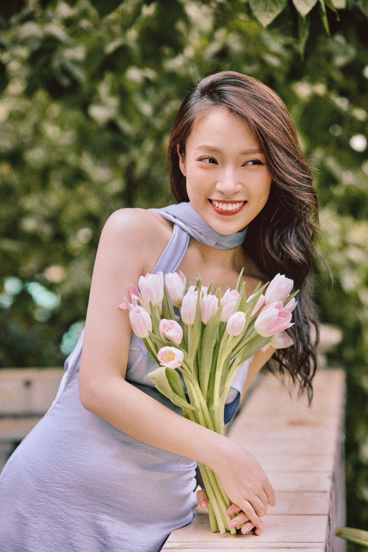 Bên cạnh đó, sắc vóc của Khánh Vy cũng được người hâm mộ đánh giá là ngày càng thăng hạng hơn.