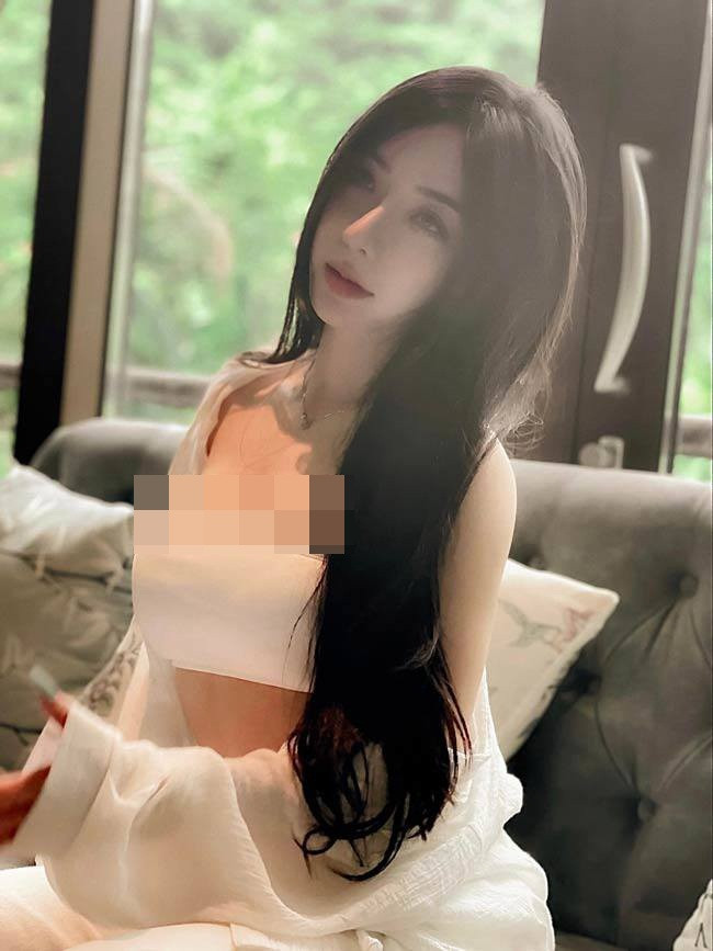 Thay đổi ngoại hình, cuộc sống của hot girl Hà Nội cũng thay đổi chóng mặt.