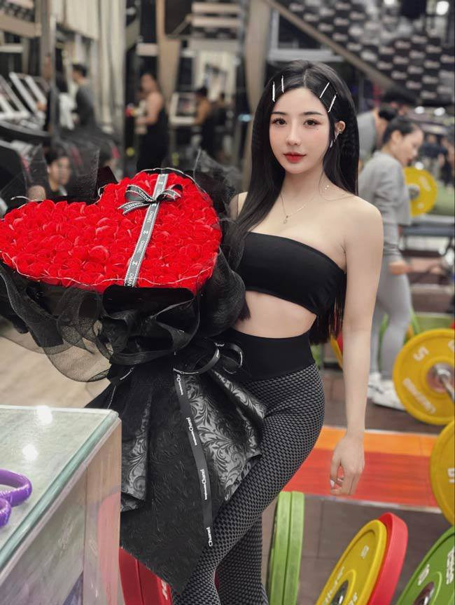 Theo cô chia sẻ, món quà lớn nhất bản thân nhận được cho việc giảm cân thành công là sự tự tin, lạc quan.