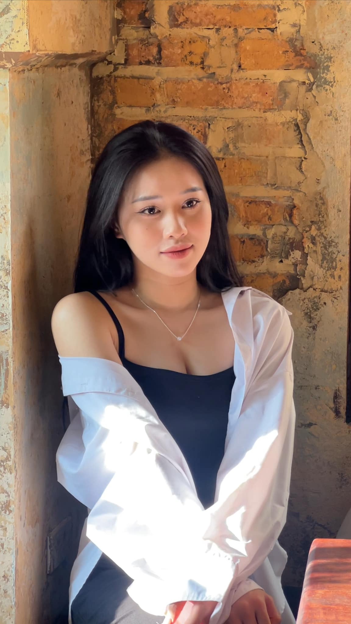 Nhan sắc ngọt ngào, tươi trẻ của bạn gái Mạnh Dũng.