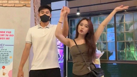 Sau một thời gian âm thầm hẹn hò, cặp đôi đã thoải mái công khai những khoảnh khắc ở bên cạnh nhau.