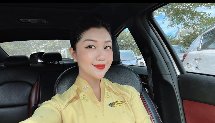 Vào năm 2018, Tôn Nữ Nam Phương từng đoạt danh hiệu á khôi cuộc thi "Sinh viên Thanh lịch khối Đại Học Đà Nẵng".