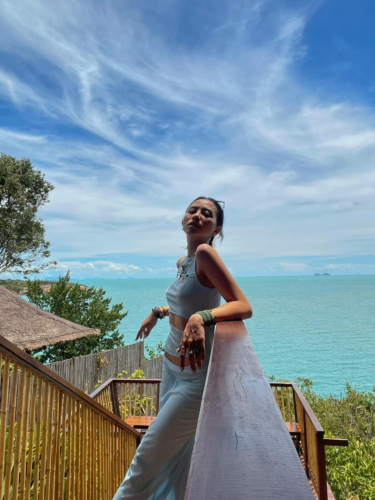 Ở đời thường, Đặng Tiểu Tô Sa thường xuyên chia sẻ hình ảnh trên trang cá nhân thể hiện phong cách quyến rũ nhưng cá tính. Ảnh: FBNV