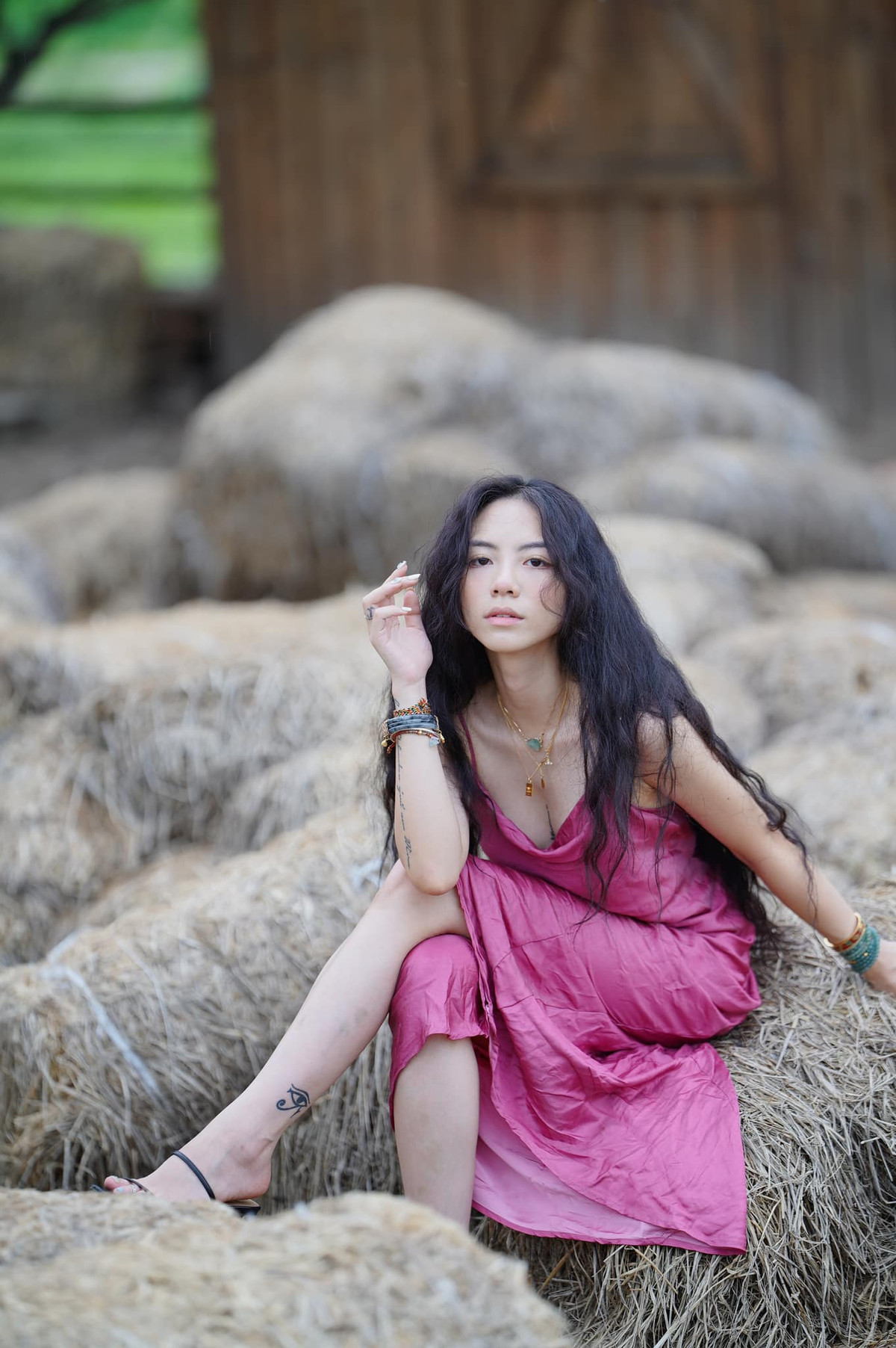 Ngoài công việc kinh doanh, mở thương hiệu thời trang riêng, Tô Sa hiện đang phụ trách mảng marketing của trường THCS &amp; THPT Lương Thế Vinh.