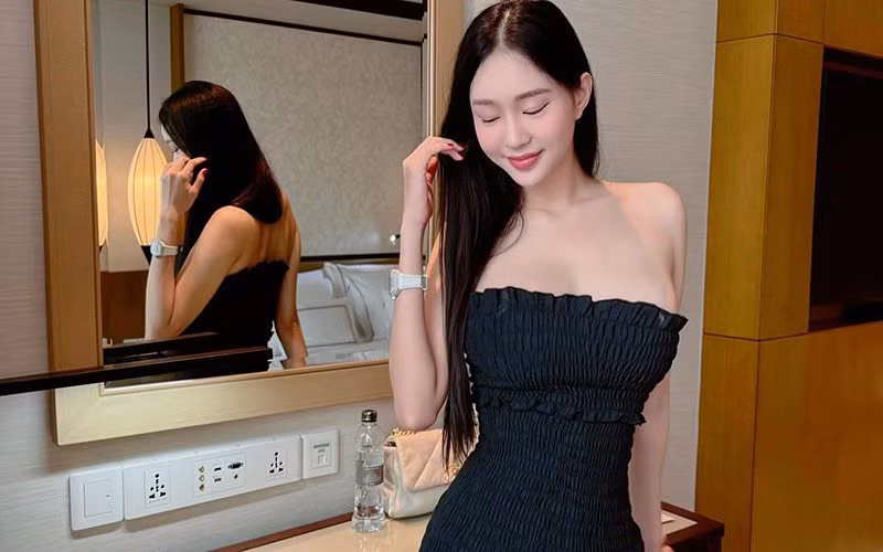 Người đẹp sinh năm 2001, đến từ TP.HCM và cô từng lọt top 20 chung cuộc và top 18 Người đẹp Nhân ái Hoa hậu Việt Nam 2022.