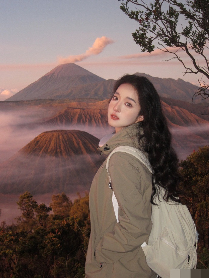 Hầu hết bình luận đều khen ngợi sắc vóc dậy thì thành công của Zhong Qiuqiu.