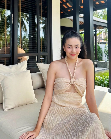 Sau khi kết hôn với doanh nhân, Mai Ngọc còn thường xuyên được ông xã tháp tùng trong những hình ảnh đi du lịch sang chảnh tại nhiều nơi trên thế giới. Ảnh: Tổng hợp