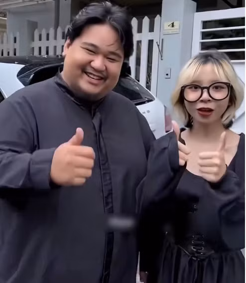 Cặp đôi rapper Táo (tên thật là Võ Hồ Thanh Vi, SN 1994) và TikToker Thiên Ân (SN 2002) cũng khiến cư dân mạng bất ngờ khi xác nhận chia tay vào tháng 8 năm nay chỉ sau 2 tháng công khai hẹn hò.