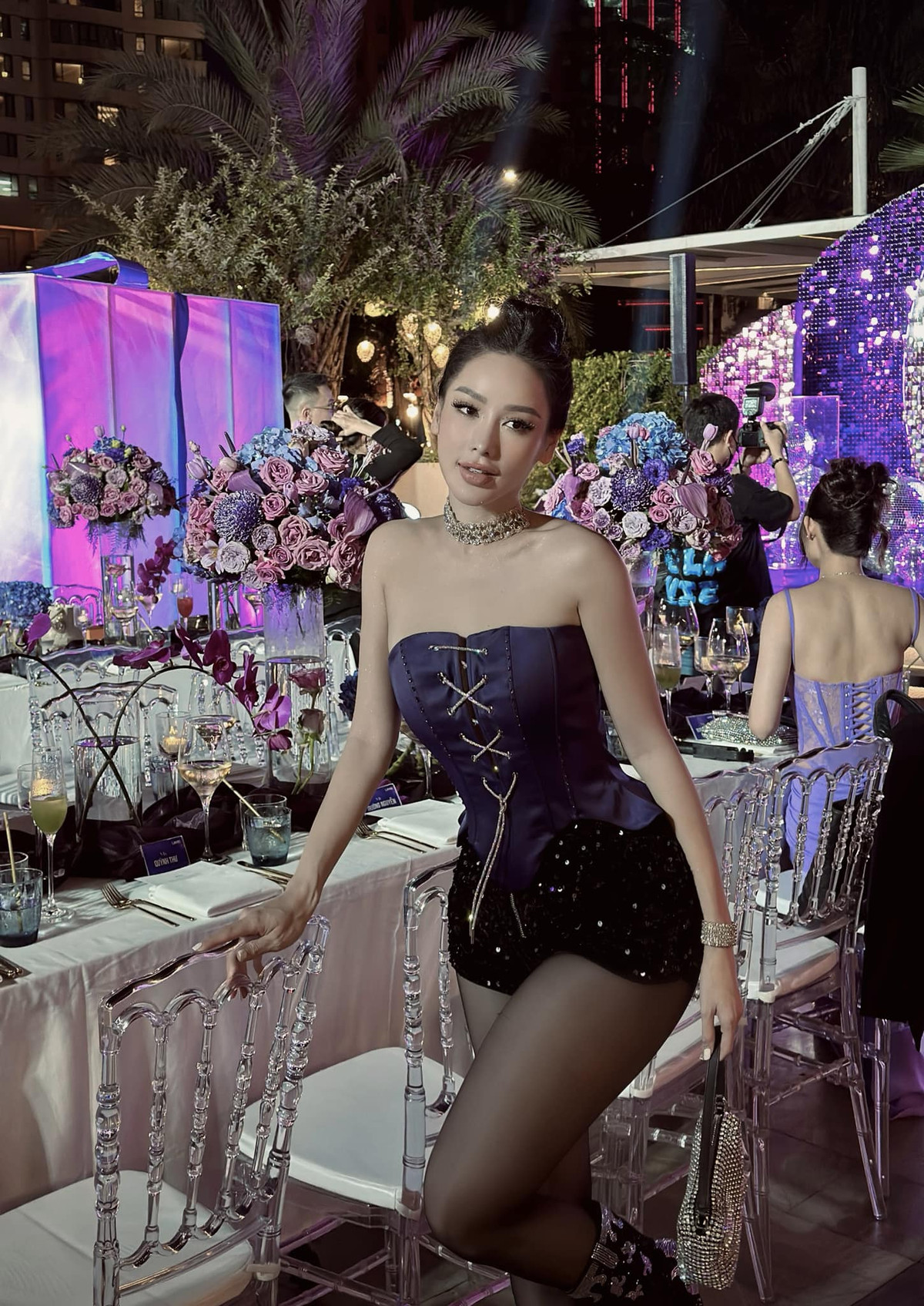 Cô nàng luôn xuất hiện với hình ảnh trẻ trung, sang chảnh.